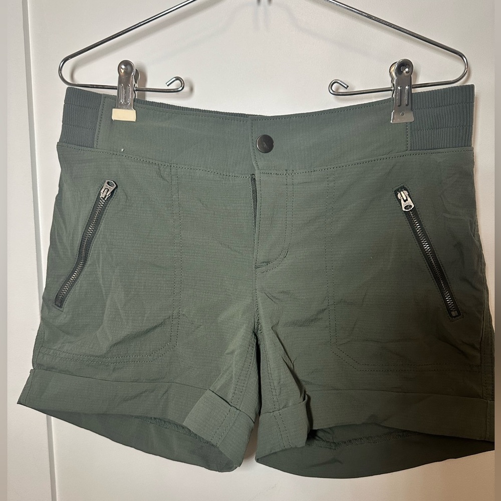 Athleta Trekkie Shorts